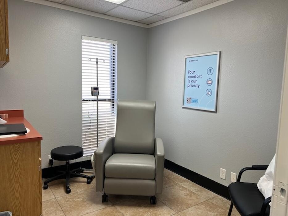 Images AleraCare Infusion Center - Mesa