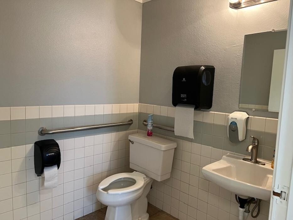 Images AleraCare Infusion Center - Mesa