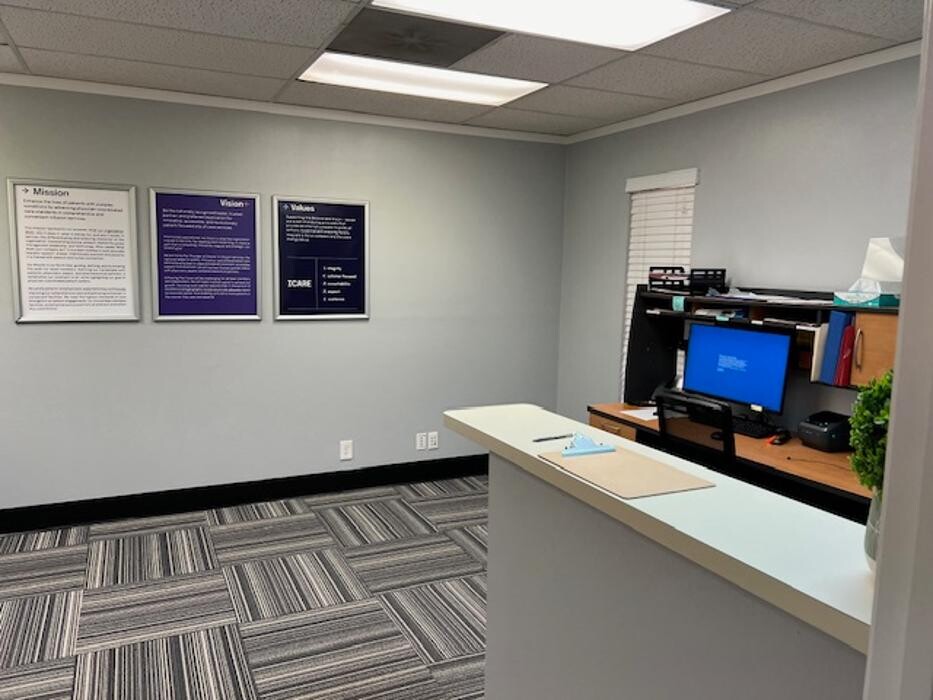 Images AleraCare Infusion Center - Mesa
