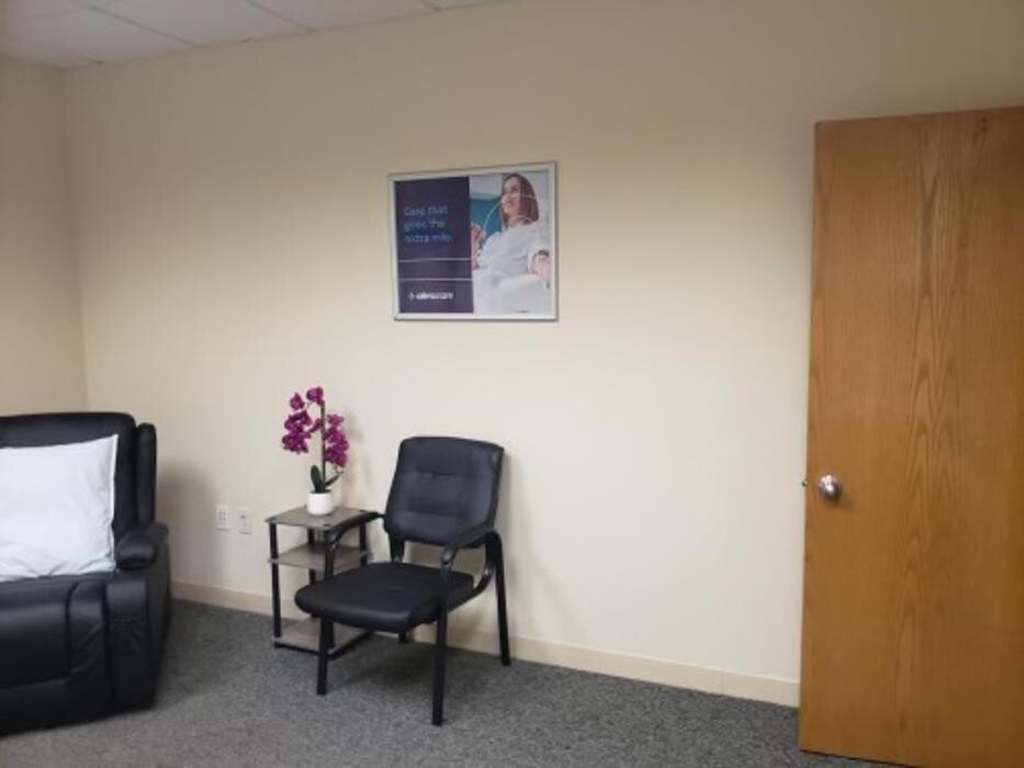 Images AleraCare Infusion Center - Santa Fe