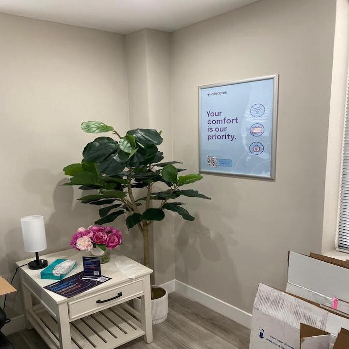 Images AleraCare Infusion Center - Sherman Oaks