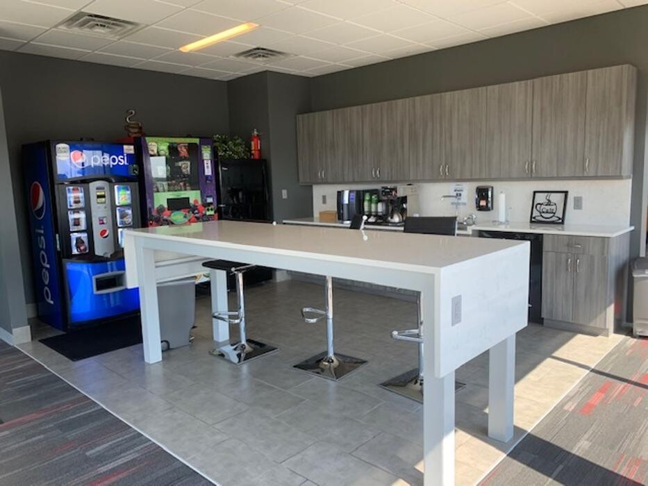 Images Schrier Automotive Inc