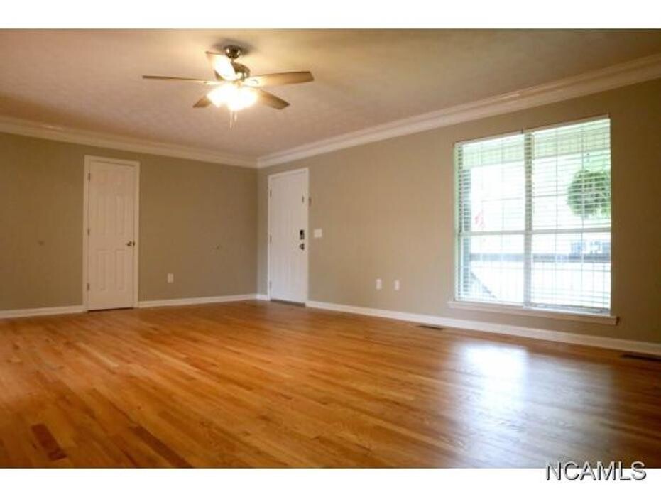 Images Doyle Real Estate