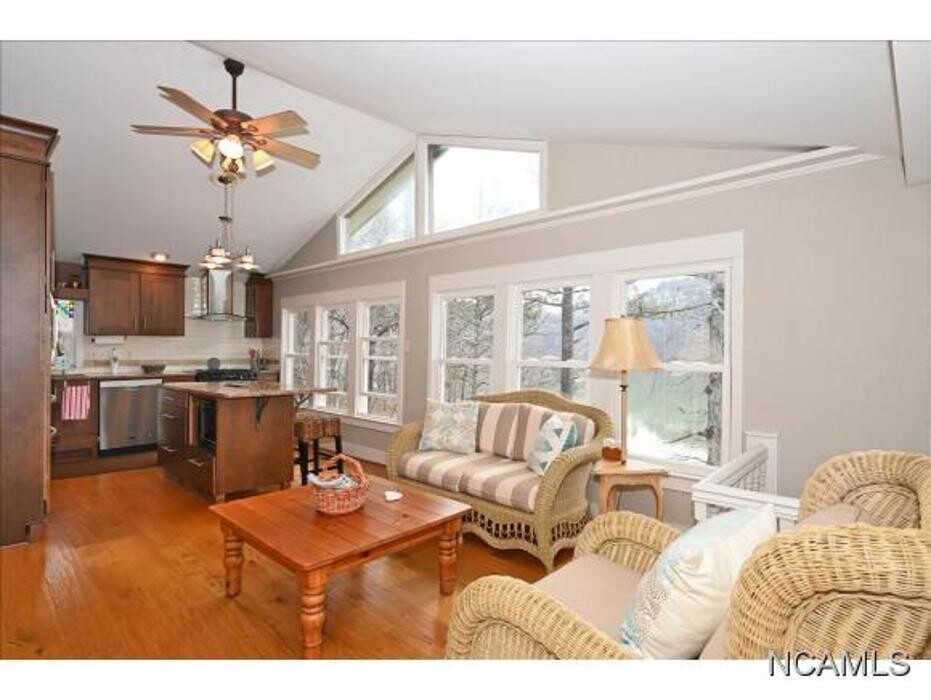 Images Doyle Real Estate