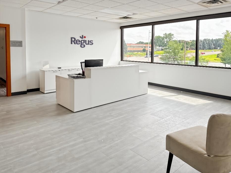 Images Regus Eagan Woods Drive