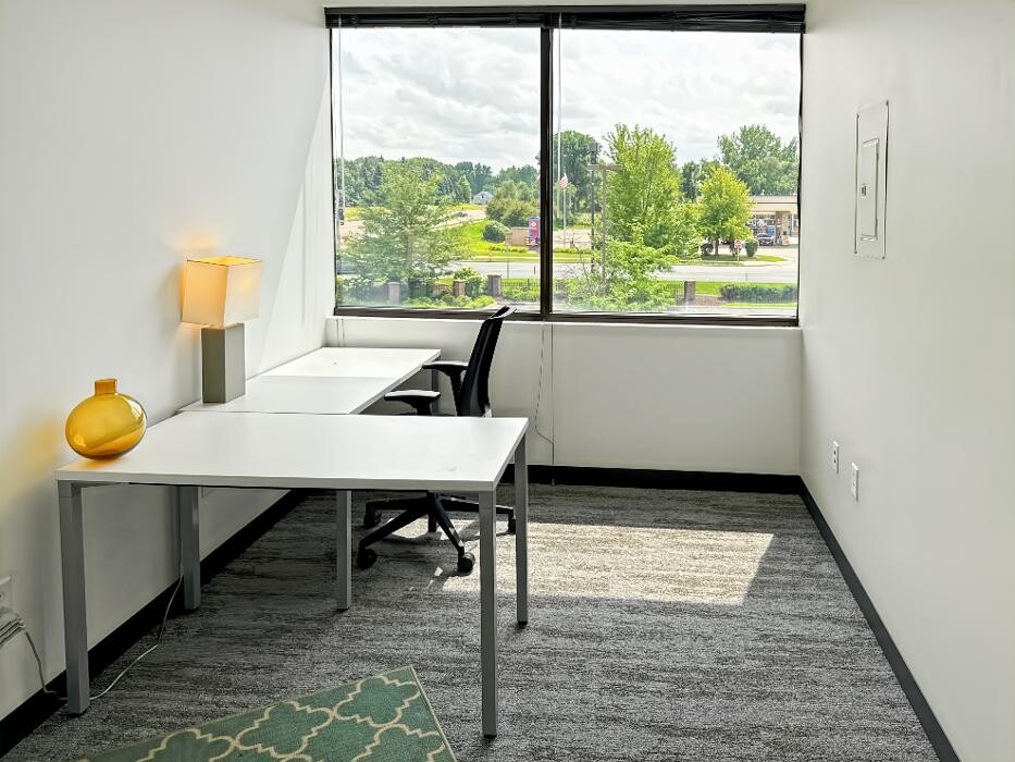 Images Regus Eagan Woods Drive