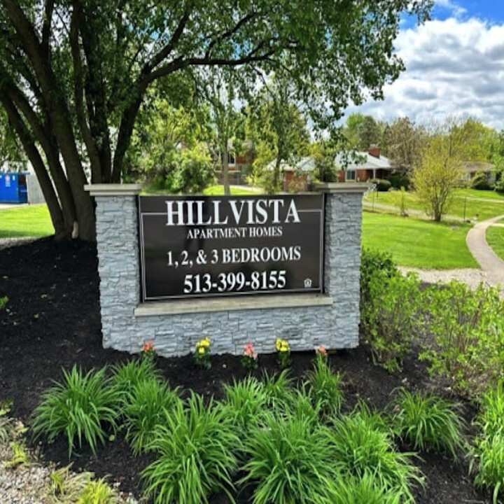 Hillvista Apartments Logo