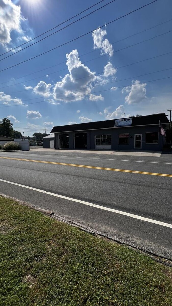 Images Tarantino's Auto Body