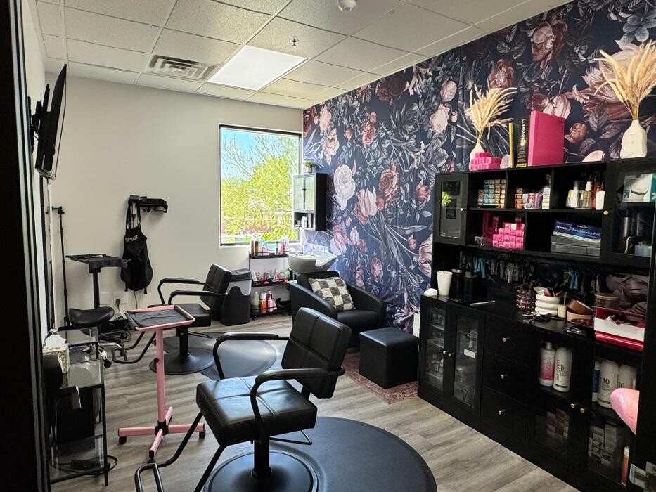 Images MOD Salon Suites