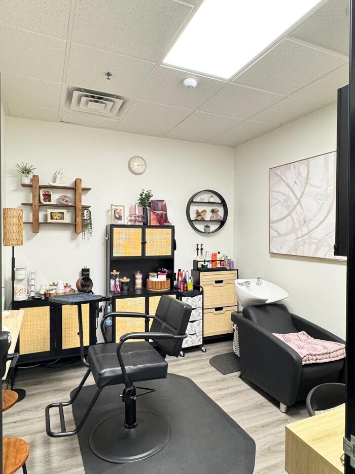 Images MOD Salon Suites