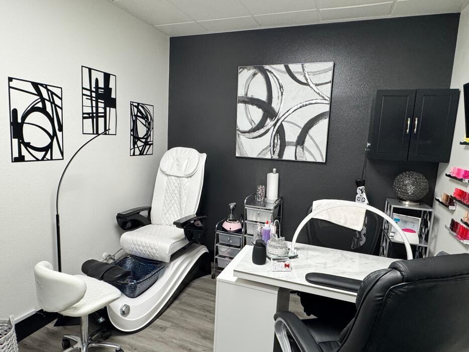 Images MOD Salon Suites