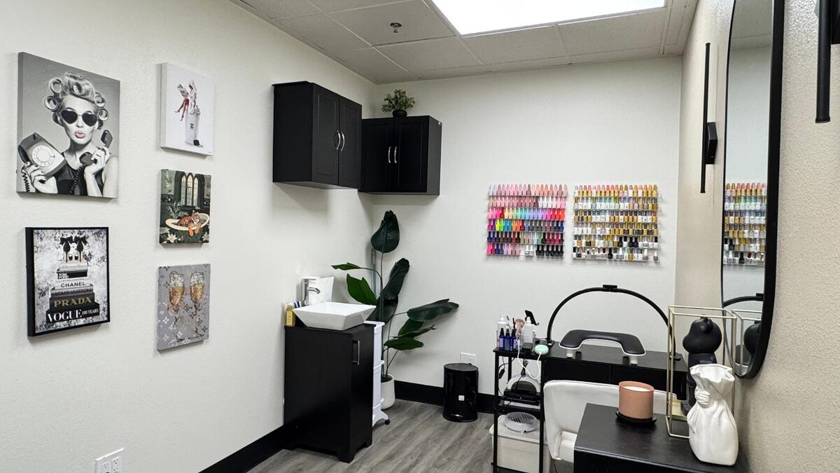 Images MOD Salon Suites