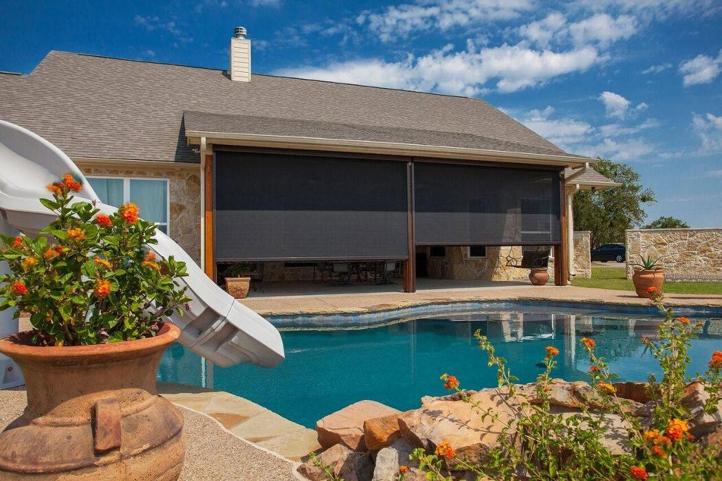 Images Bumble Bee Blinds of Ponte Vedra Beach FL