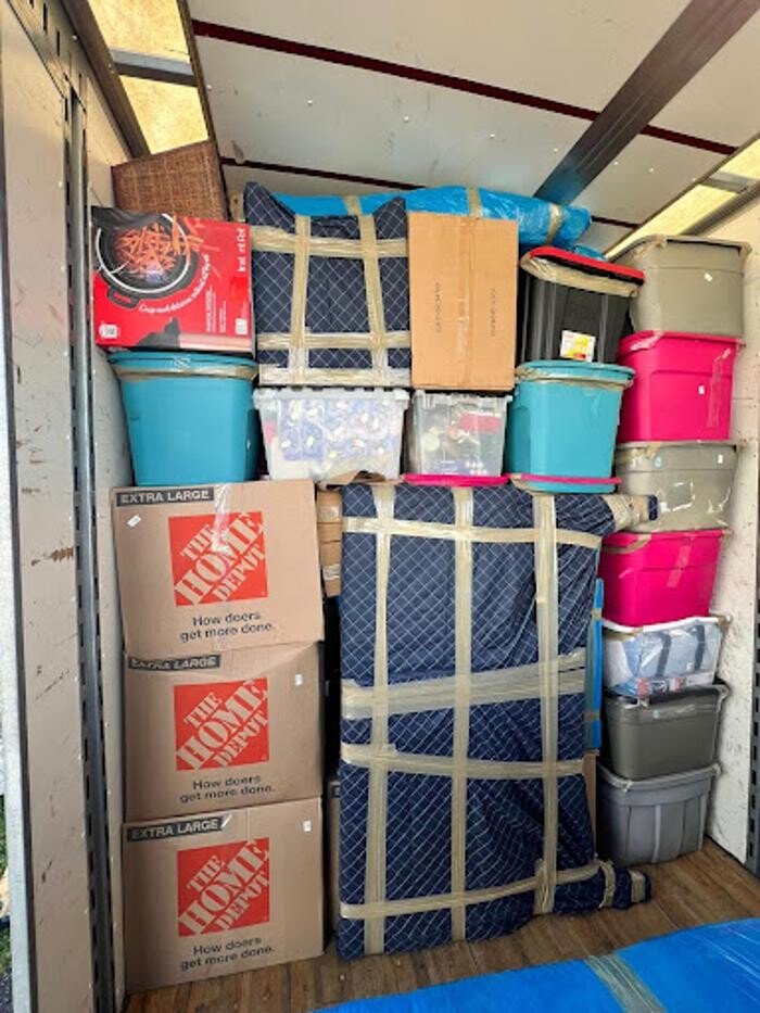 Images Eli Moving & Storage