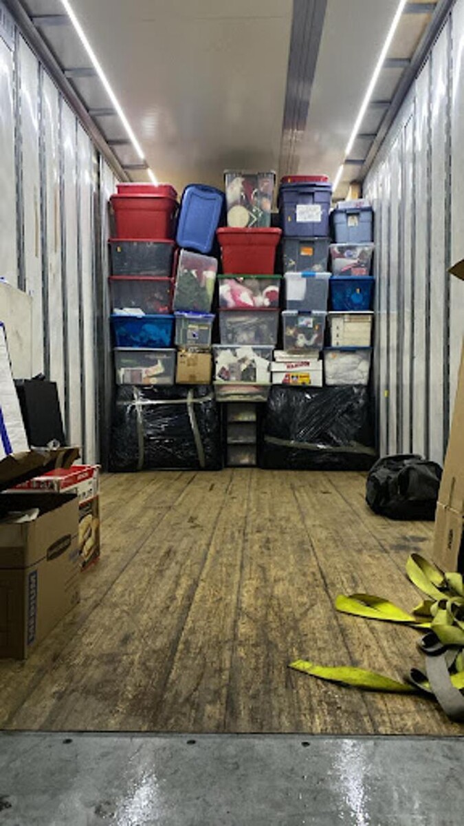 Images Eli Moving & Storage