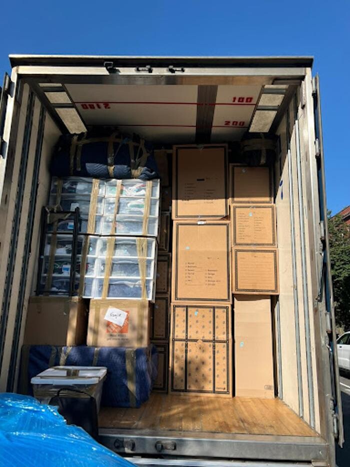 Images Eli Moving & Storage