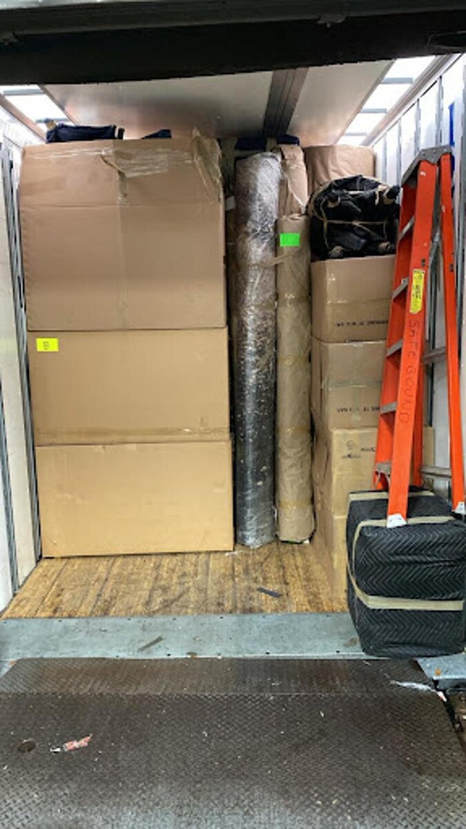 Images Eli Moving & Storage