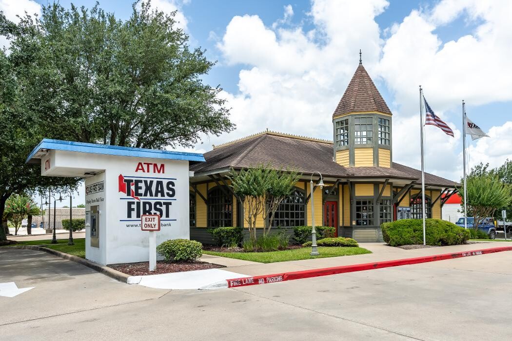 Images Texas First Bank