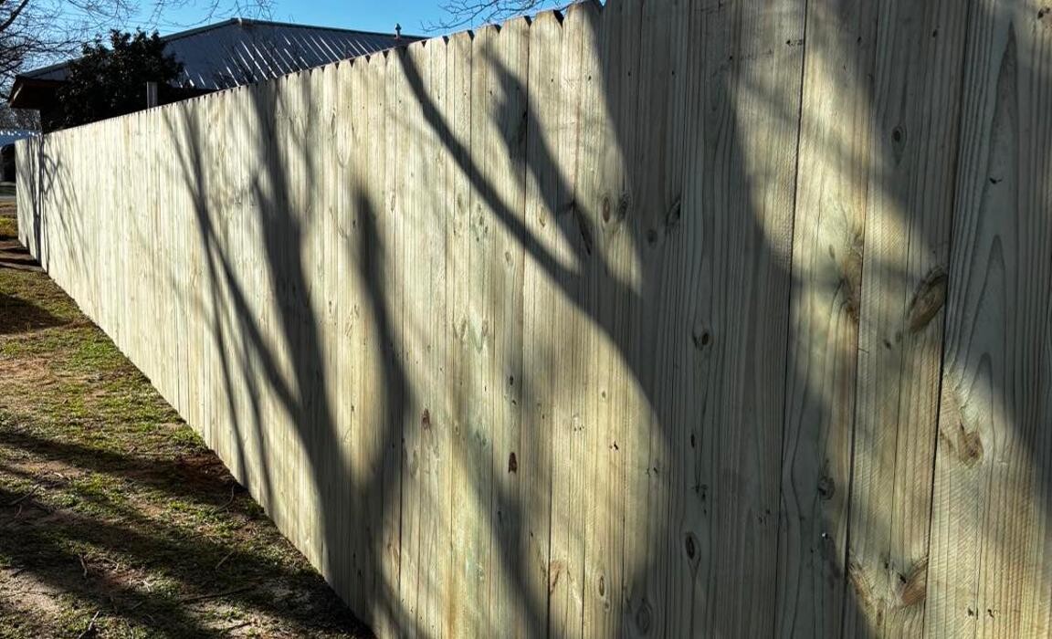 Images KB Fence and Construction