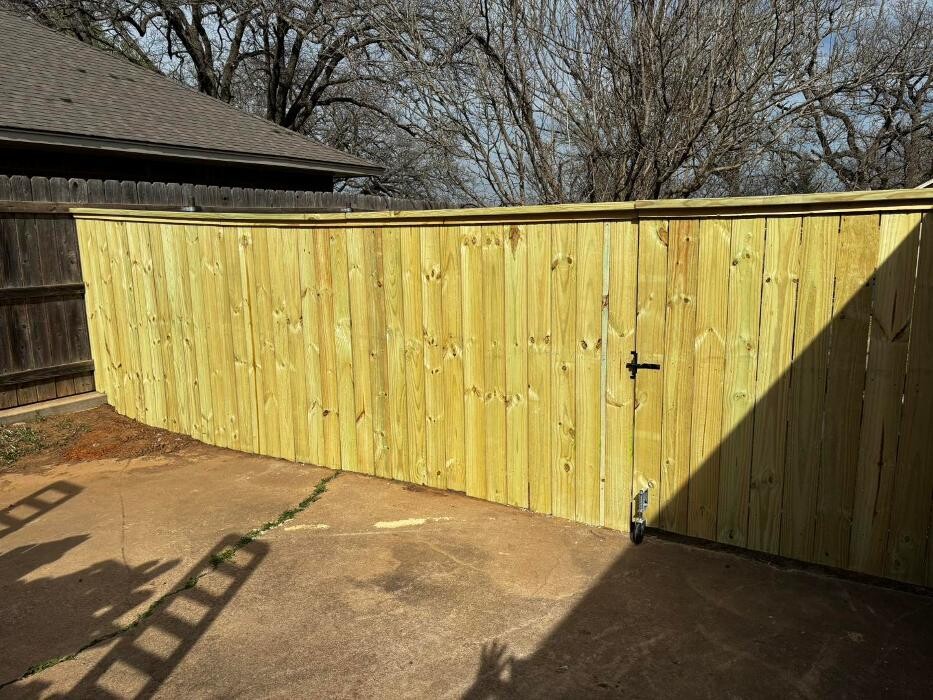 Images KB Fence and Construction