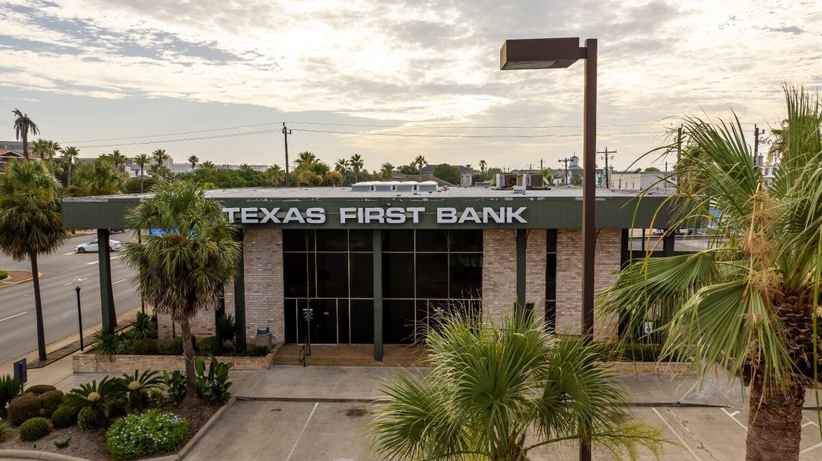 Images Texas First Bank