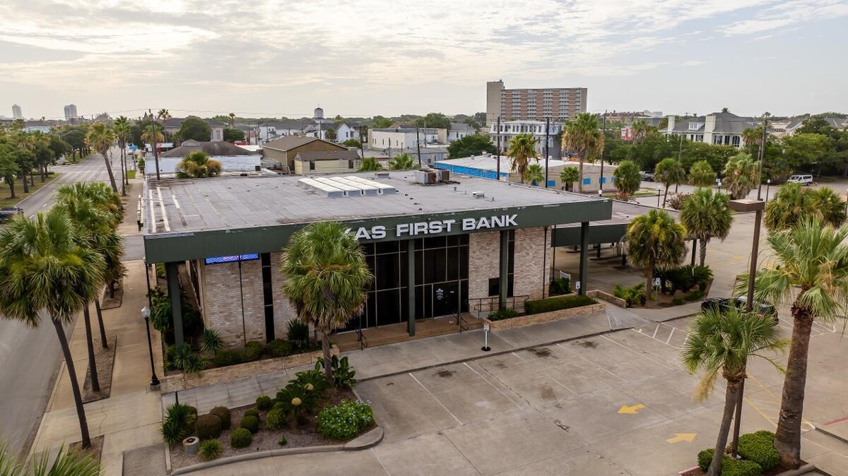 Images Texas First Bank