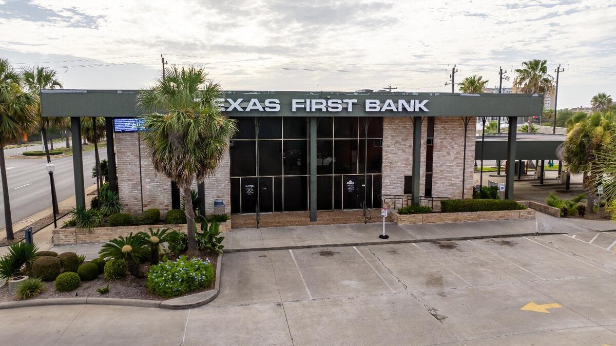 Images Texas First Bank