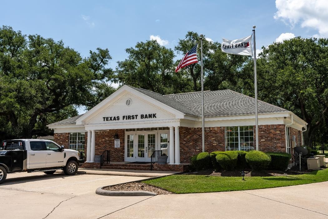 Images Texas First Bank