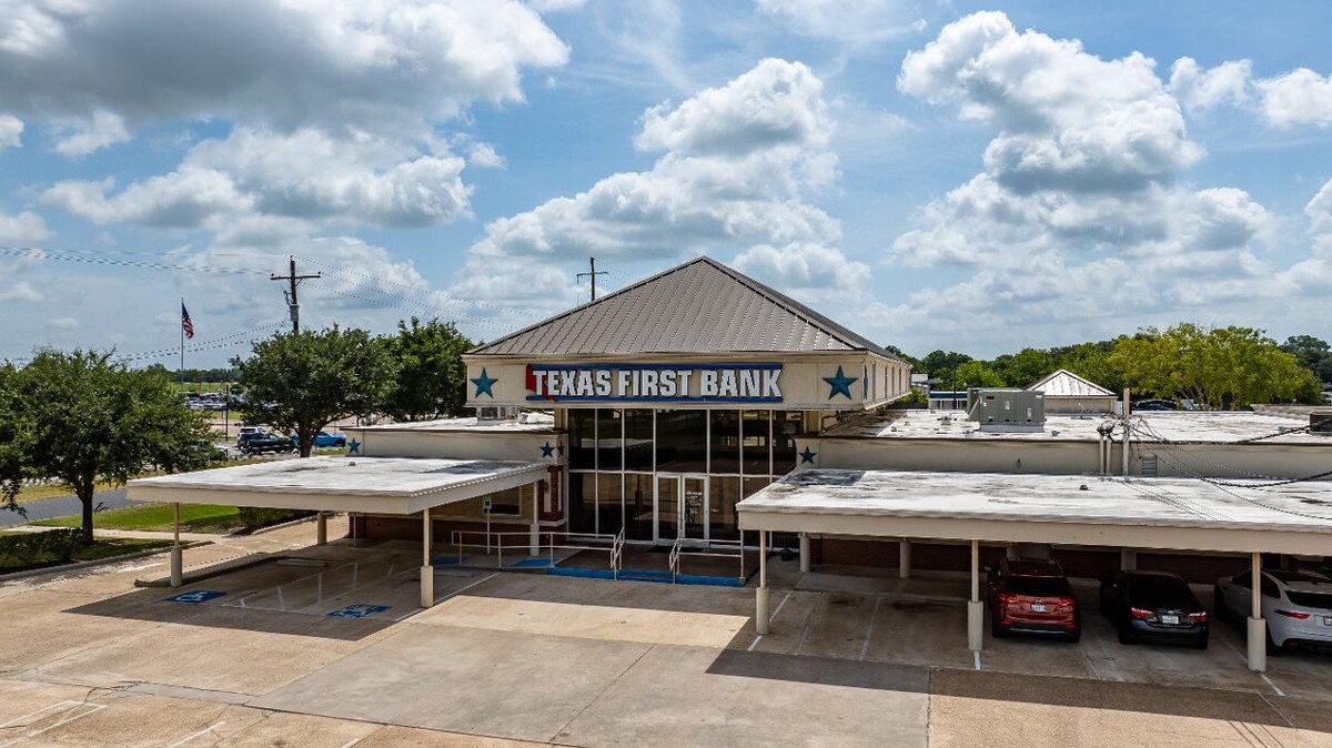 Images Texas First Bank