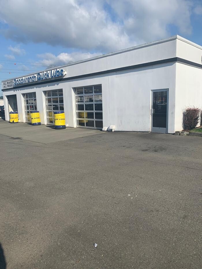 Images Valley Auburn Quick Lube and Tire Center
