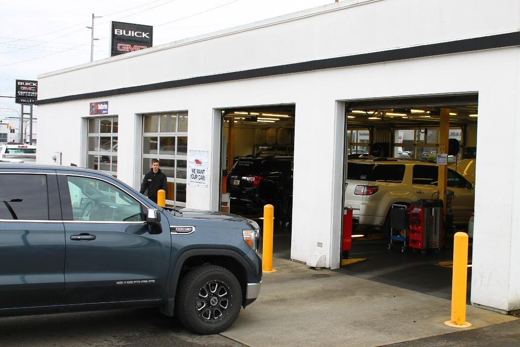 Images Valley Auburn Quick Lube and Tire Center