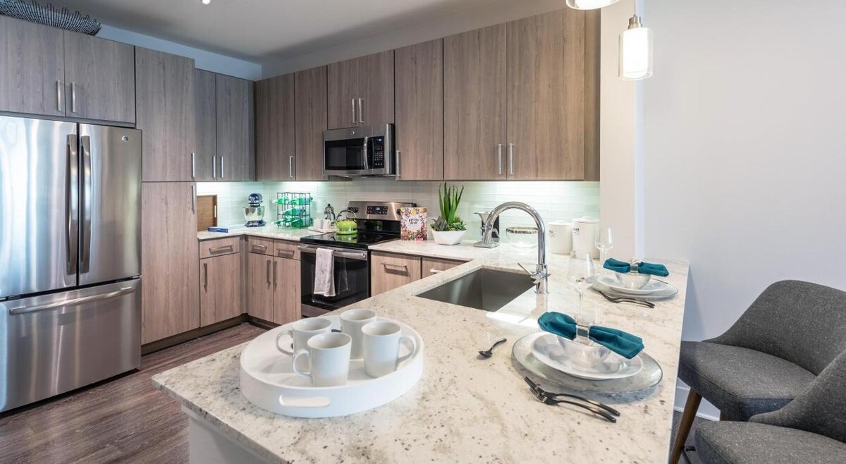 Images Overture Domain