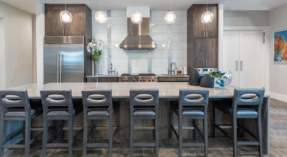 Images Overture Domain