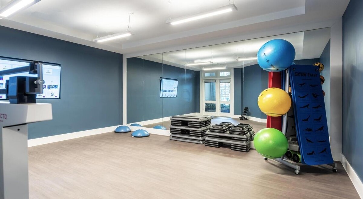 Images Overture Domain