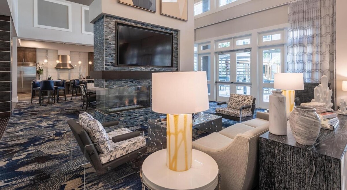 Images Overture Domain