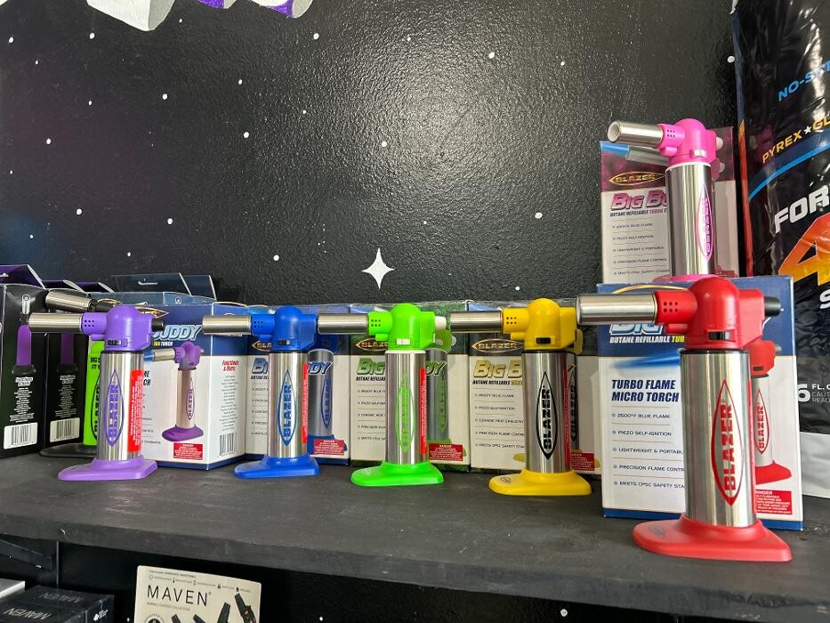 Images Stay Glassy HQ Vape & Smoke Shop