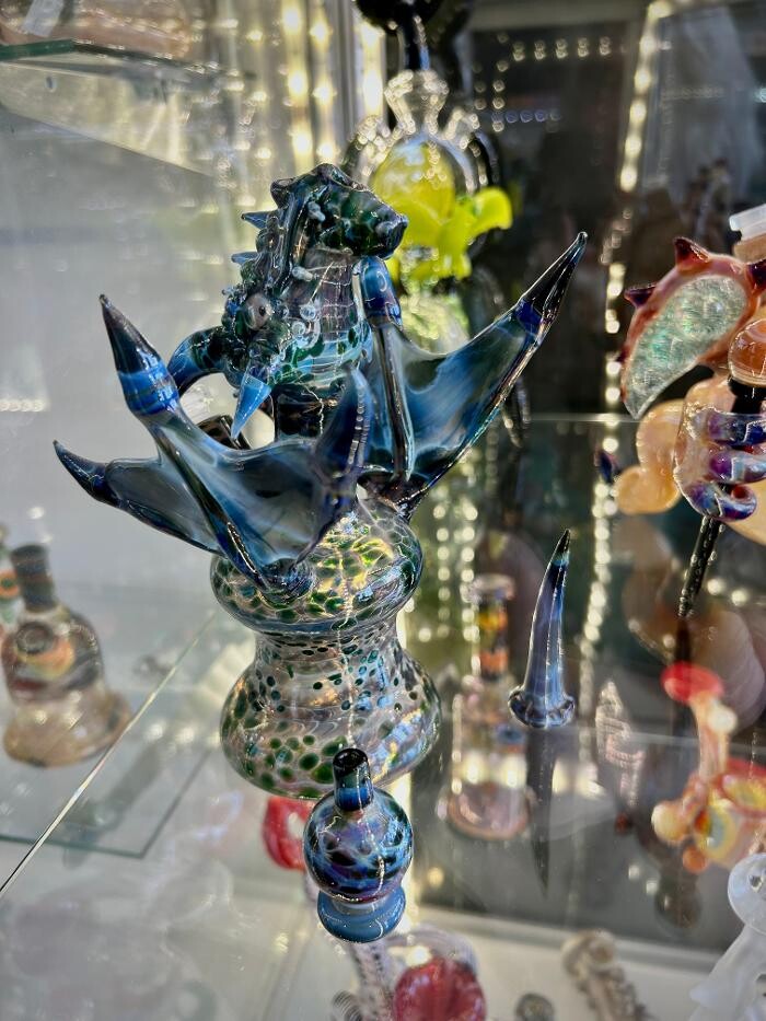 Images Stay Glassy HQ Vape & Smoke Shop