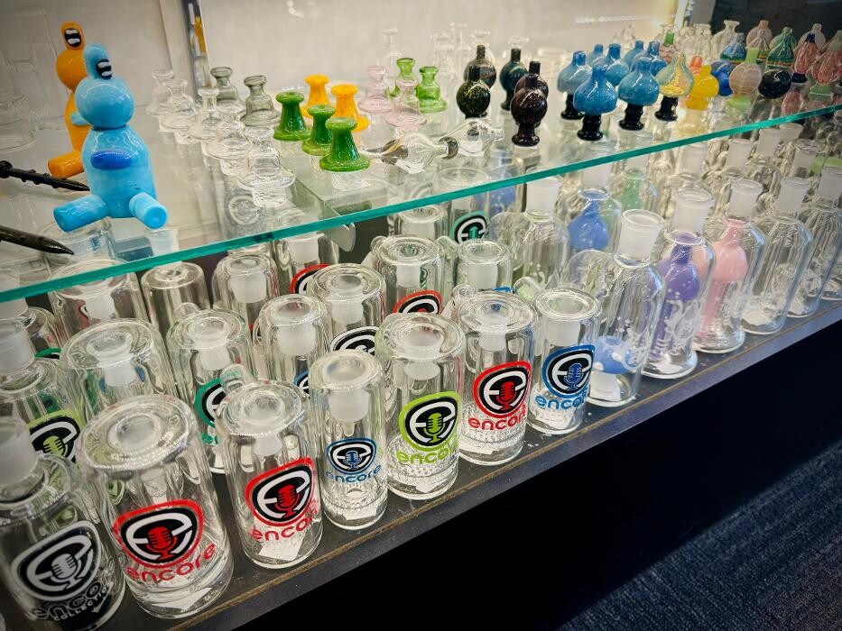 Images Stay Glassy HQ Vape & Smoke Shop