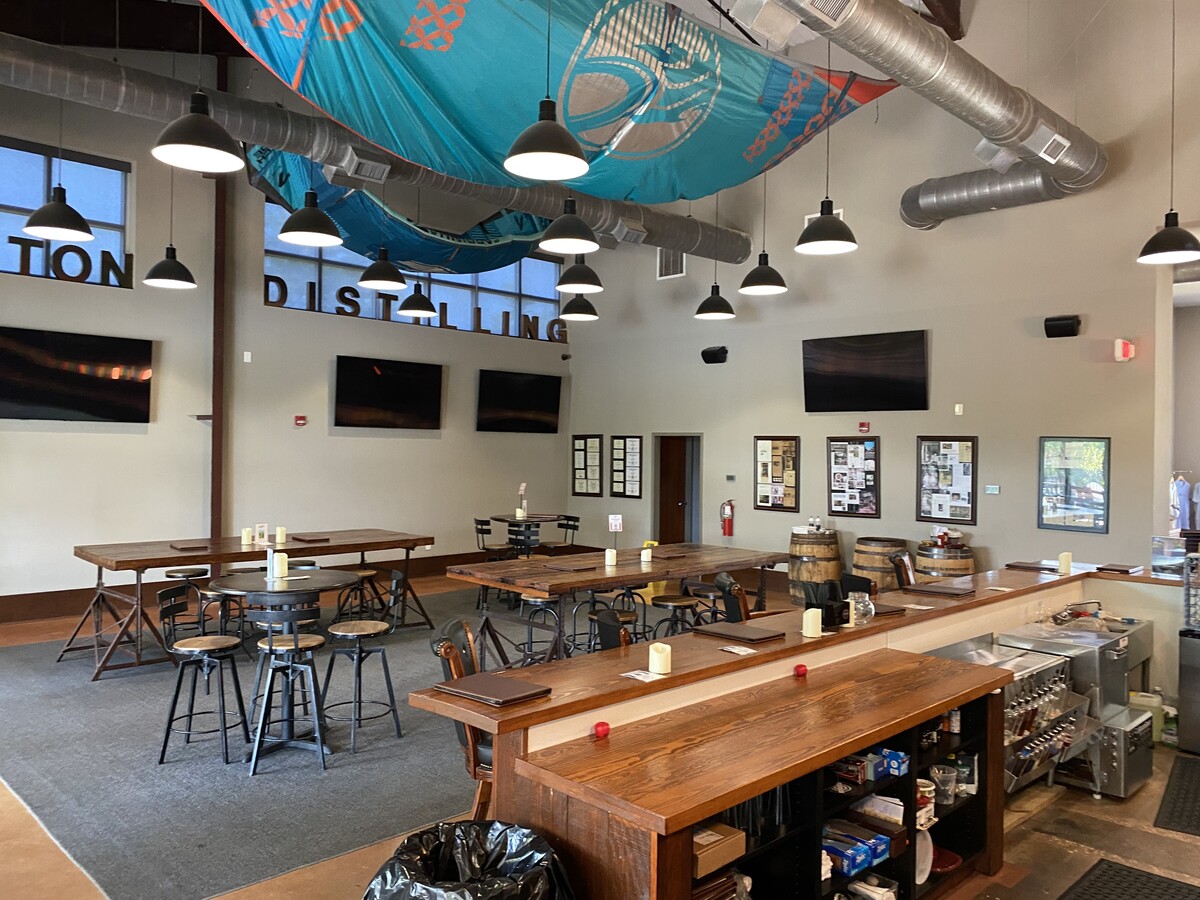 Images Charleston Distilling Co