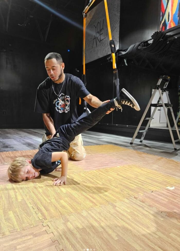 Images Dance on the DL