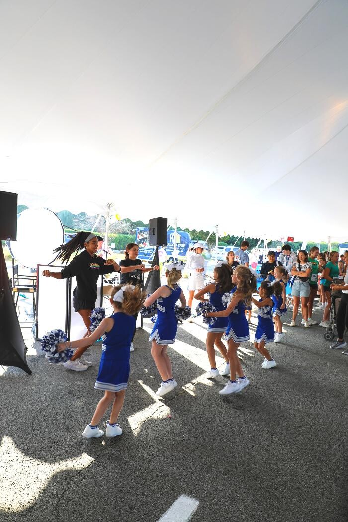 Images Dance on the DL