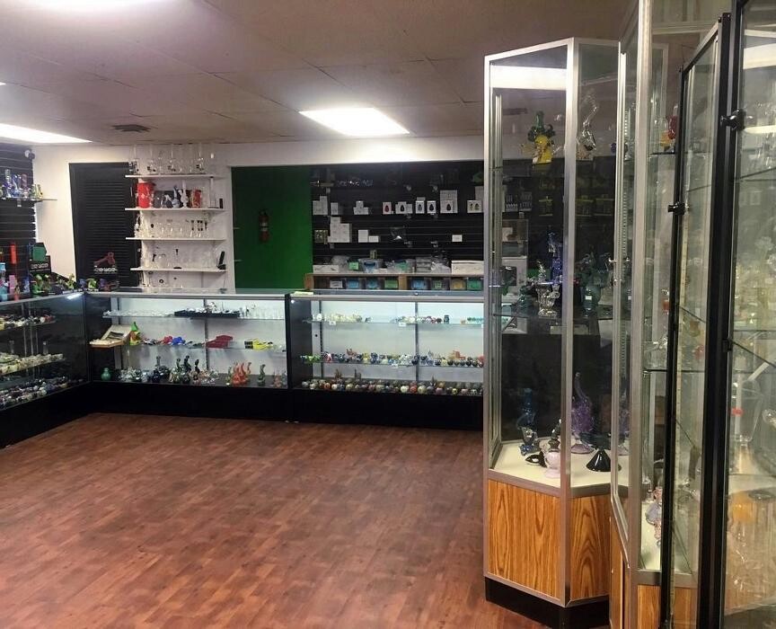 Images The Smoking Buddha - Smoke and Vape Shop