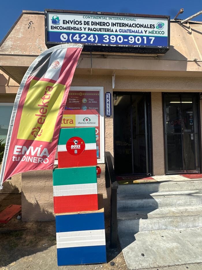 Images Luggage Storage Prairie / Rosecrans - Radical Storage