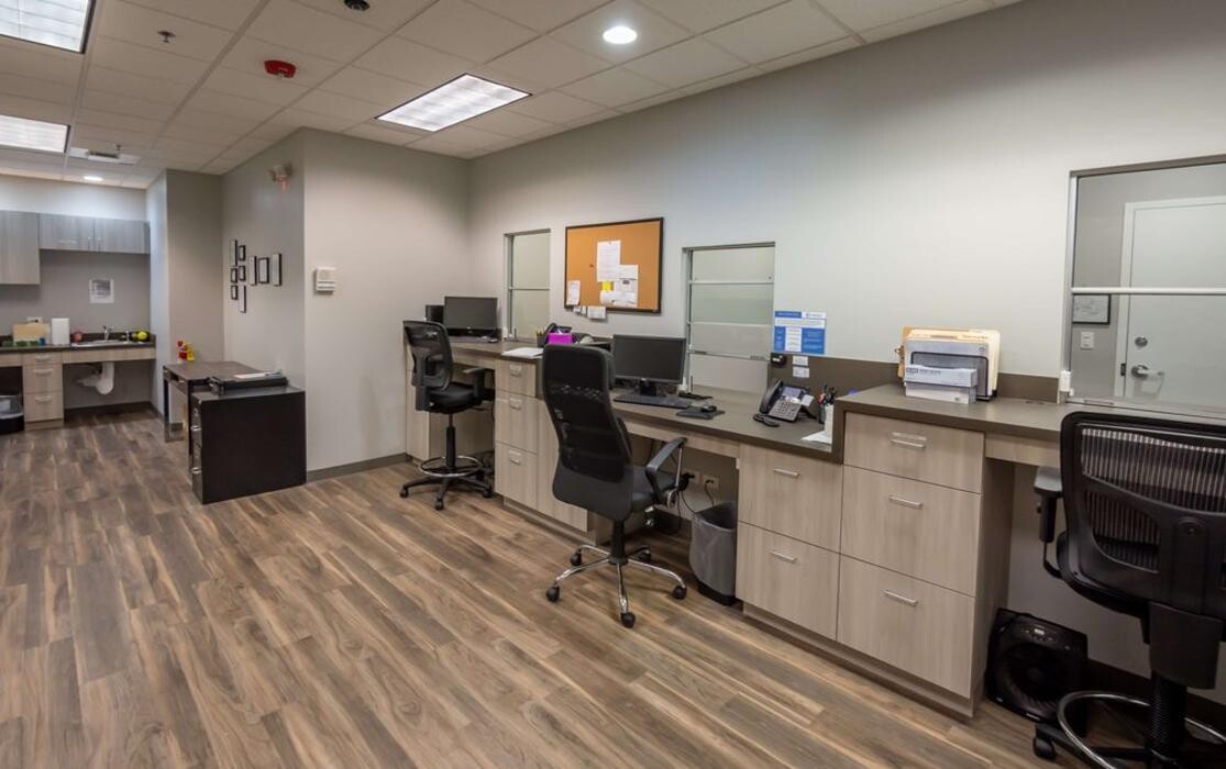 Images Symetria - Vernon Hills Outpatient Rehab & Suboxone Clinic