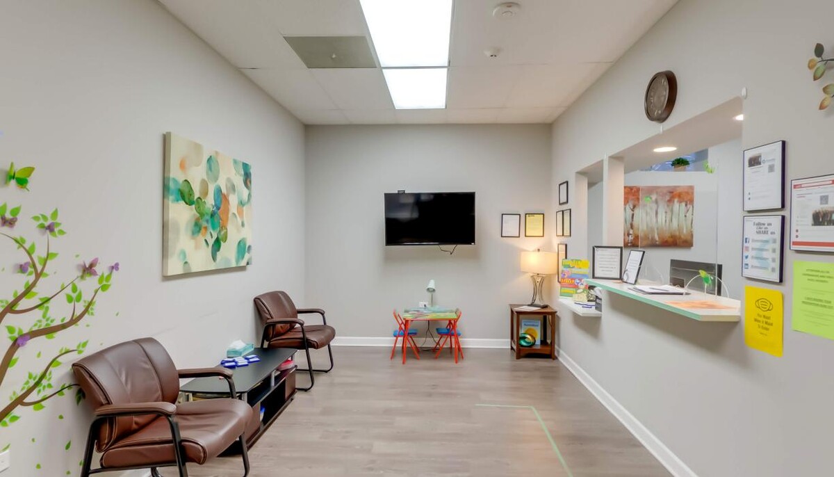 Images Symetria - Palos Heights Outpatient Rehab & Suboxone Clinic