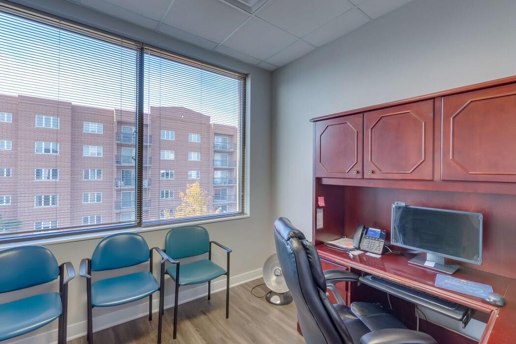 Images Symetria - Des Plaines Outpatient Rehab & Suboxone Clinic