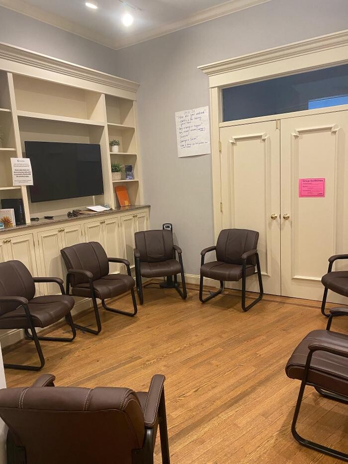 Images Symetria - Chicago Outpatient Rehab & Suboxone Clinic