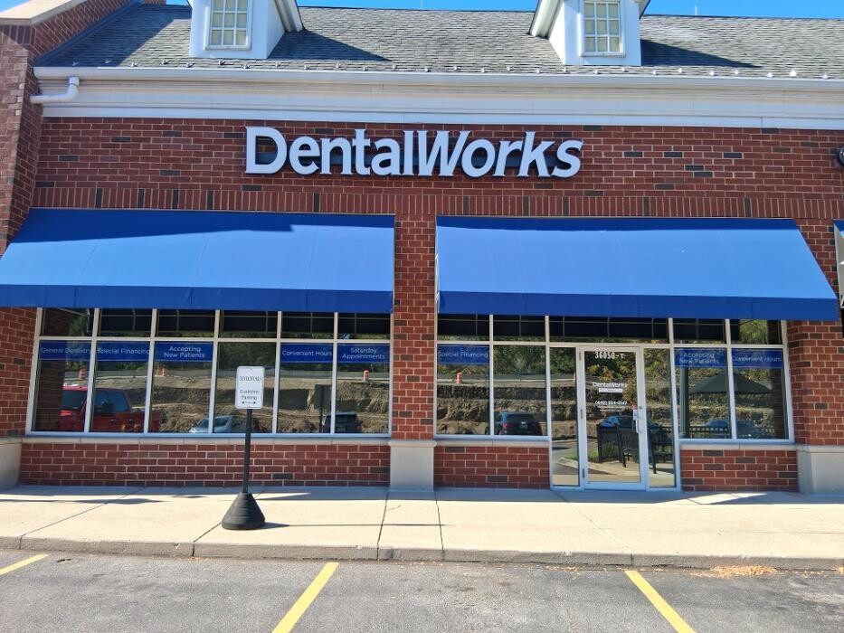 Images DentalWorks & Orthodontics Avon