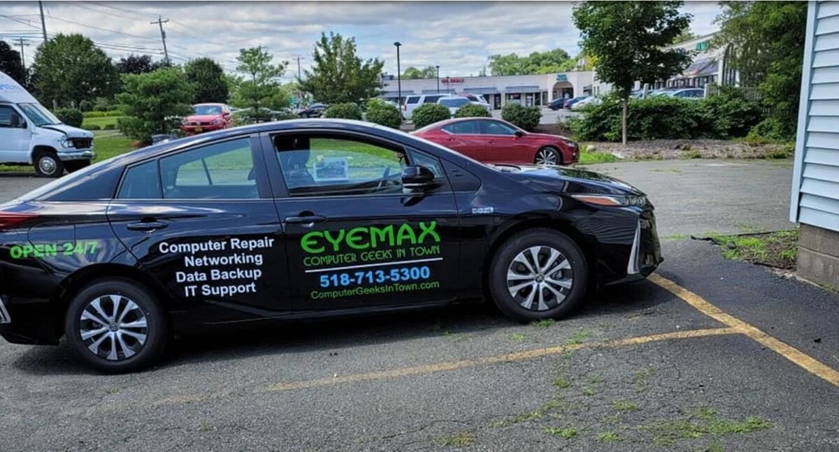 Images Eyemax Computer Geeks In Town - Network Support Technician