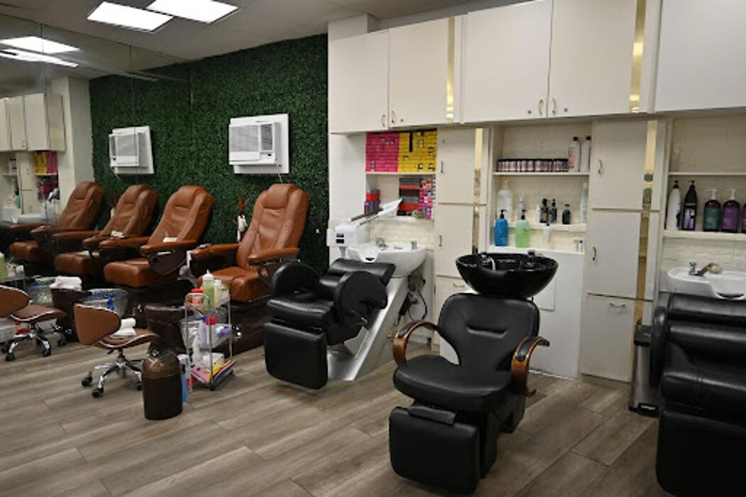 Images Arrazar Beauty Salon & Spa
